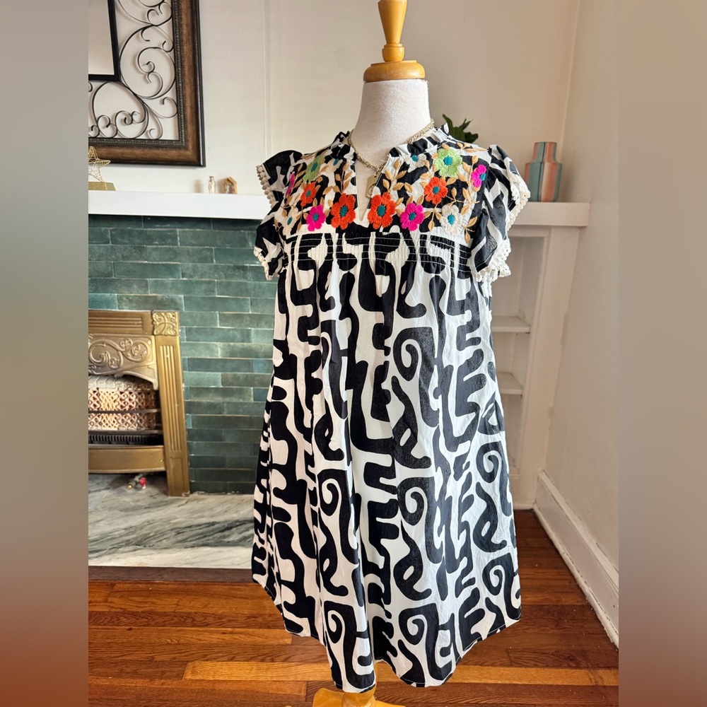 NWT THML Flutter Sleeve Embroidered Print Dress